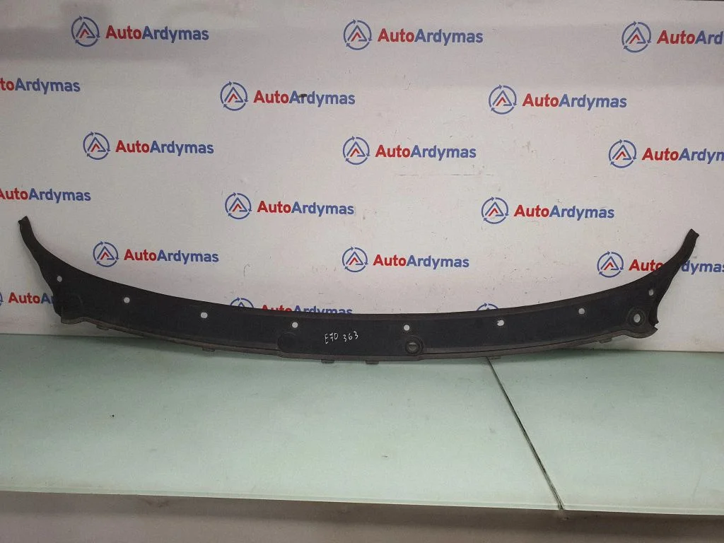 Slotiņu apdare 7151969