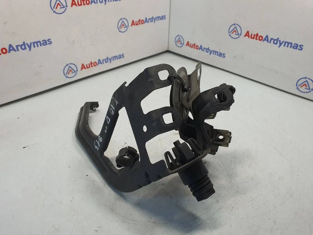 Fender mounting bracket 7207210