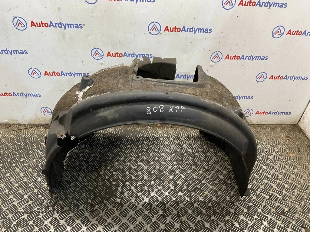 Front wheel arch liner splash guards 7033749
