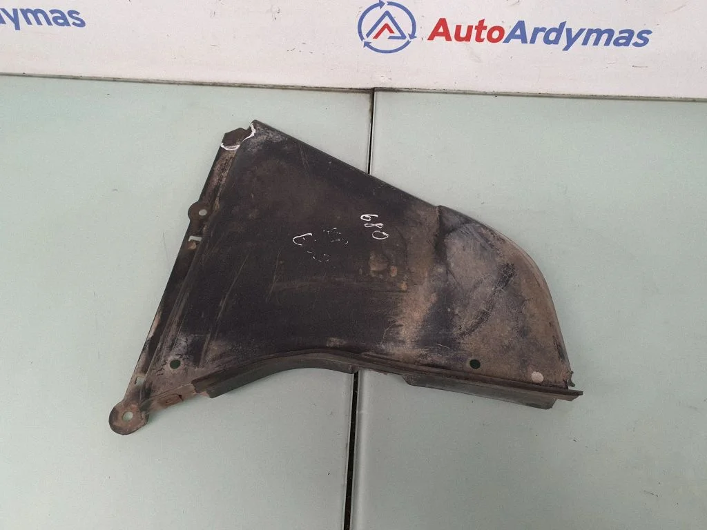 Front wheel arch liner splash guards 7033753