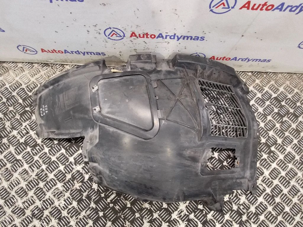 Front wheel arch liner splash guards 7193509