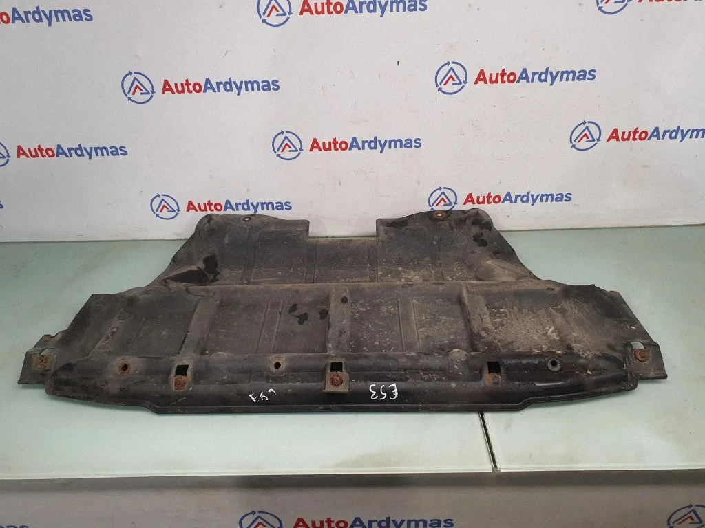Engine splash shield/under tray 51718265652