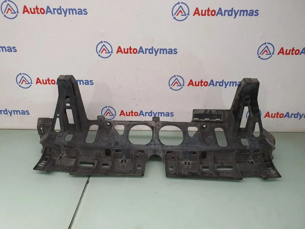 Tagumise kaitseraua kinnitusklamber – BMW X5 F15 (2013-2017)