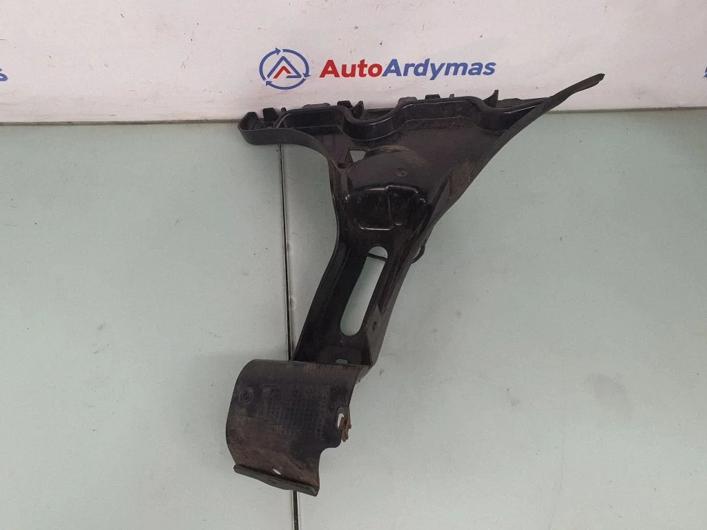 Rear bumper mounting bracket 7178186