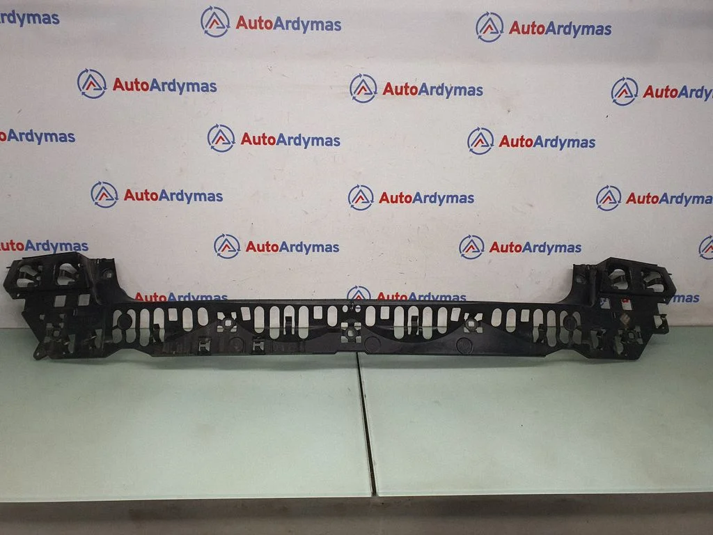 Rear bumper mounting bracket 7357144