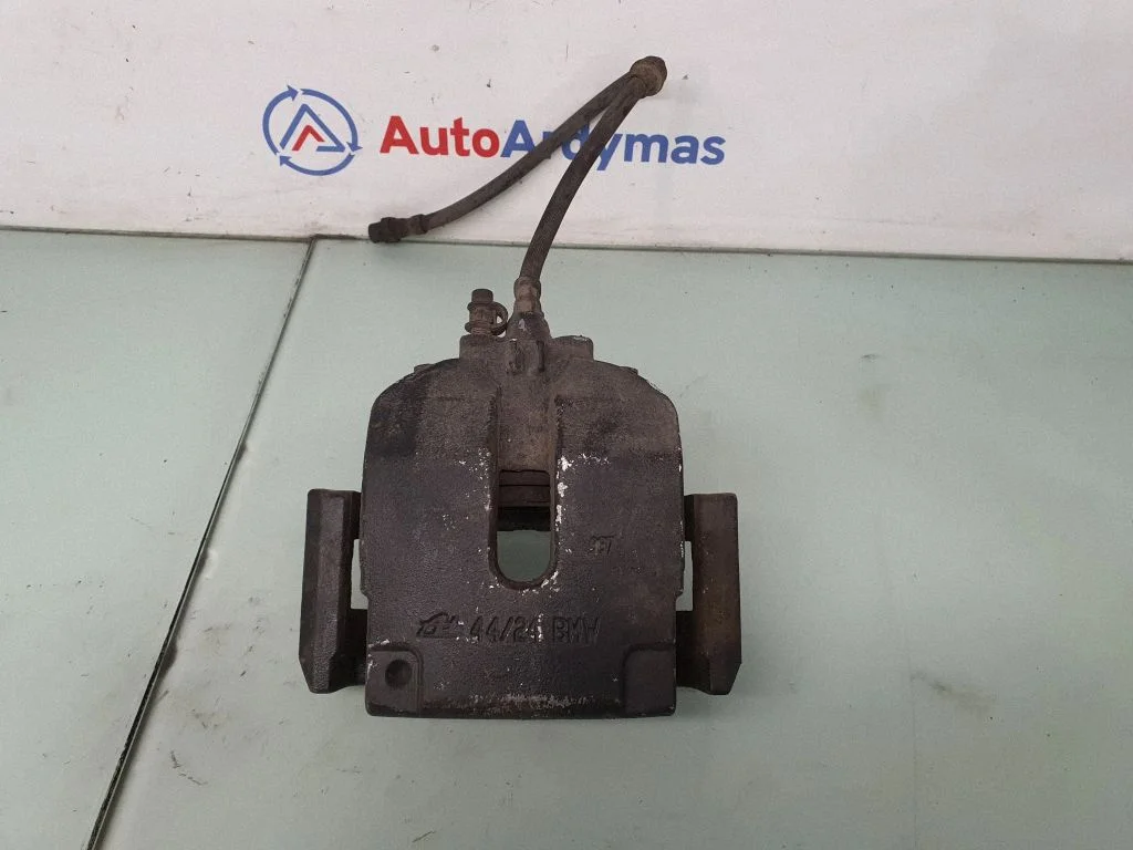 Rear brake caliper 6776789