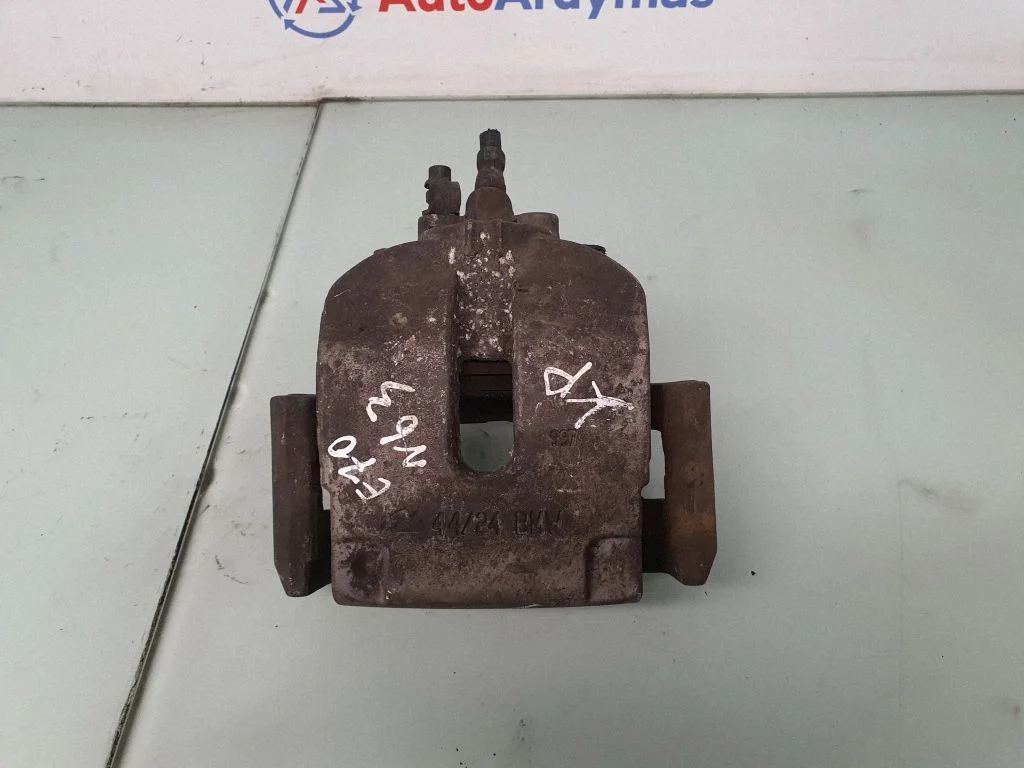 Rear brake caliper 6776789