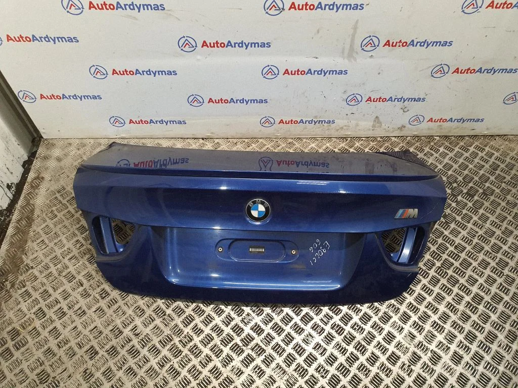 Aizmugurējais vāks (bagāžnieka) 7254425