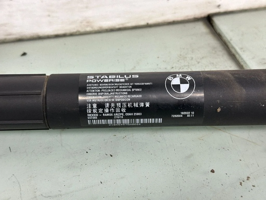 Siłownik (sprężyna gazowa) klapy bagażnika – BMW X3 F25 (2010-2017)