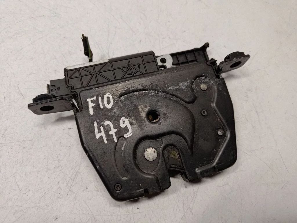 Tailgate/trunk/boot lock/catch/latch 7191212