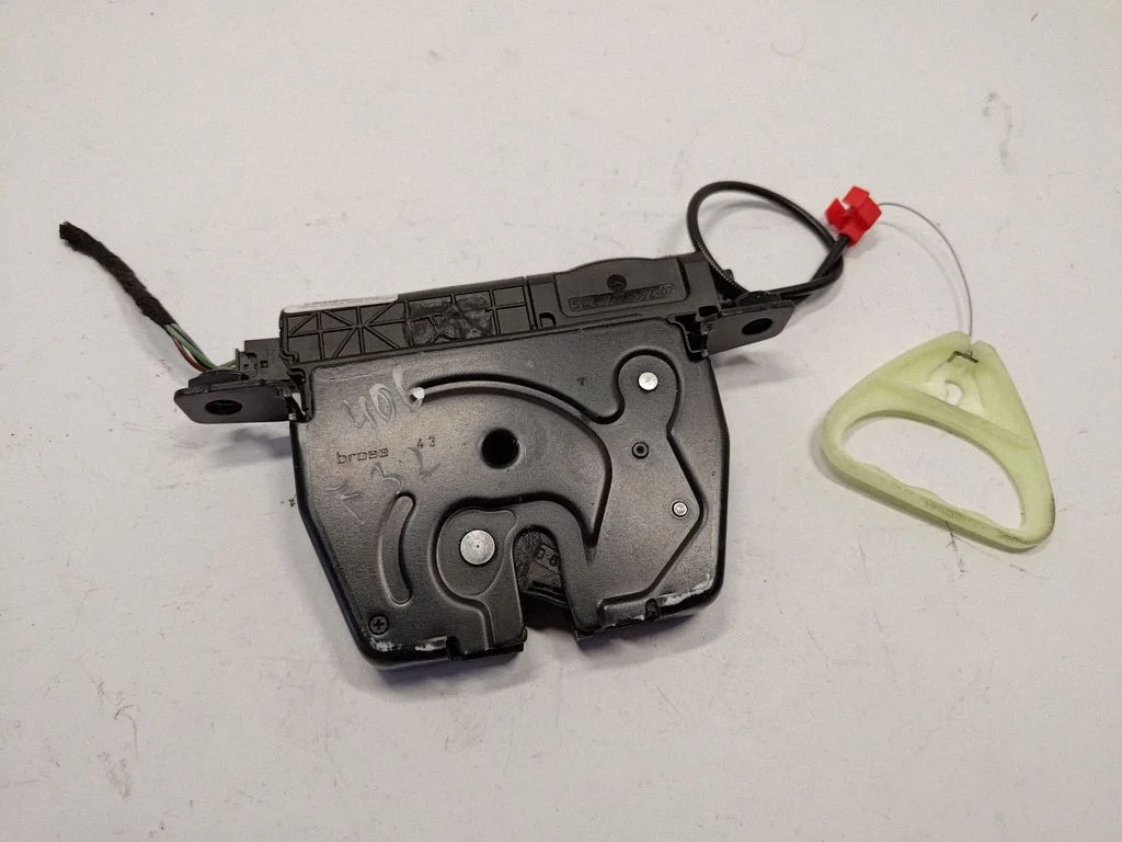 Tailgate/trunk/boot lock/catch/latch – BMW 4 Series F32 F33 (2013-2020)