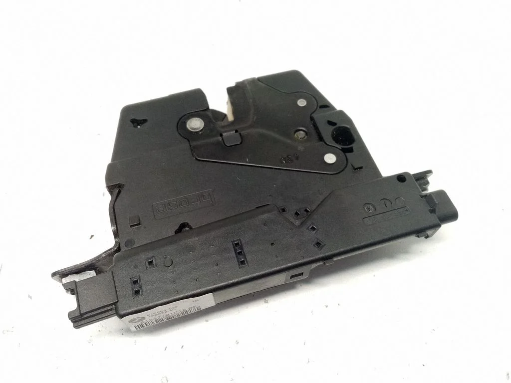Tagaluugi lukk – BMW 5-seeria F10 F11 (2009-2016)