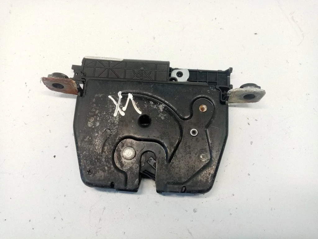 Tailgate/trunk/boot lock/catch/latch 51247200511