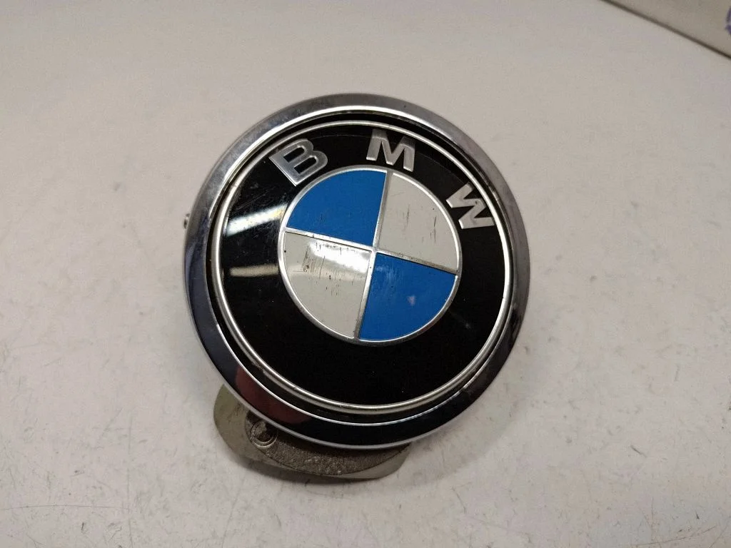Klamka zewnętrzna klapy bagażnika – BMW Seria 6 F12 F13 (2010-2018)