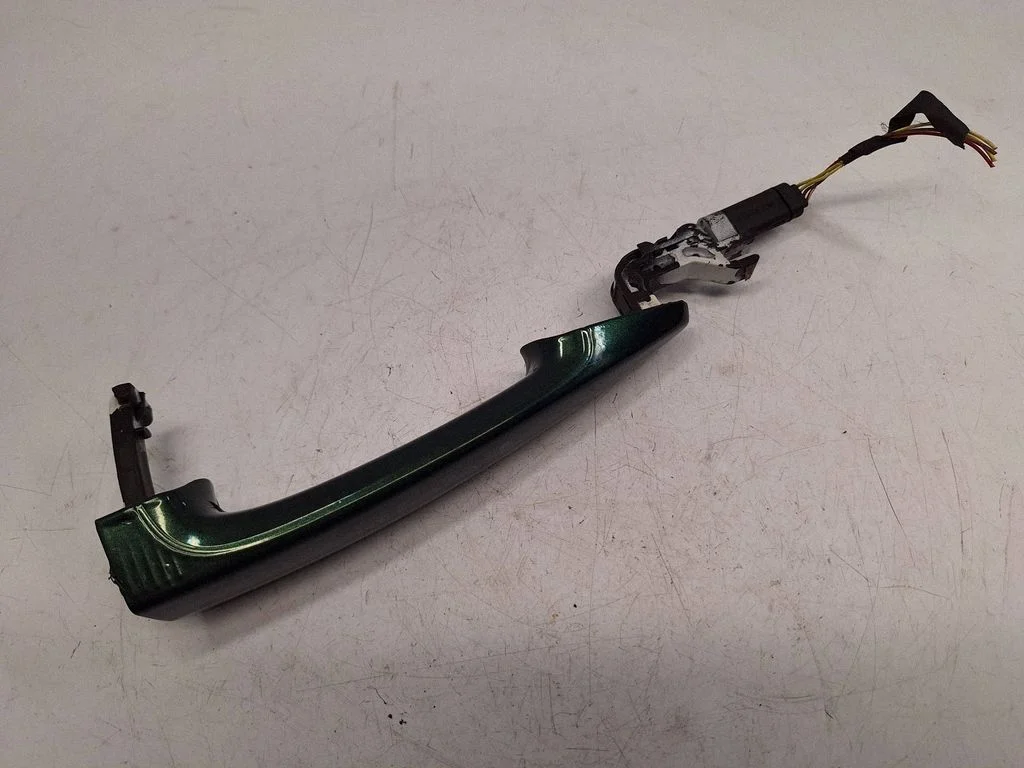 Front door exterior handle 51215A8E2D4