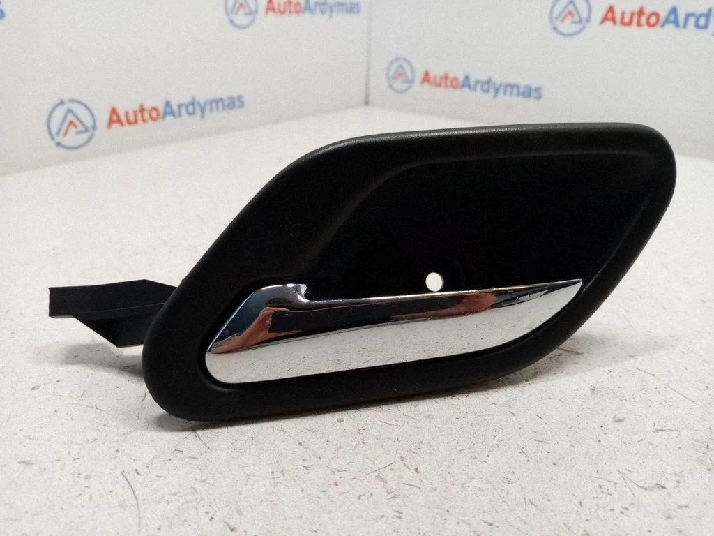 Klamka wewnętrzna drzwi przednich 8125513