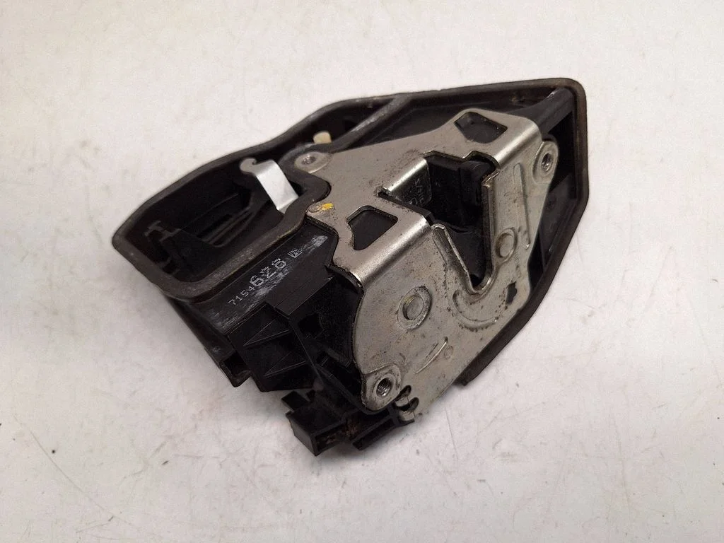 Front door lock – BMW 5 Series E60 E61 (2004-2010)