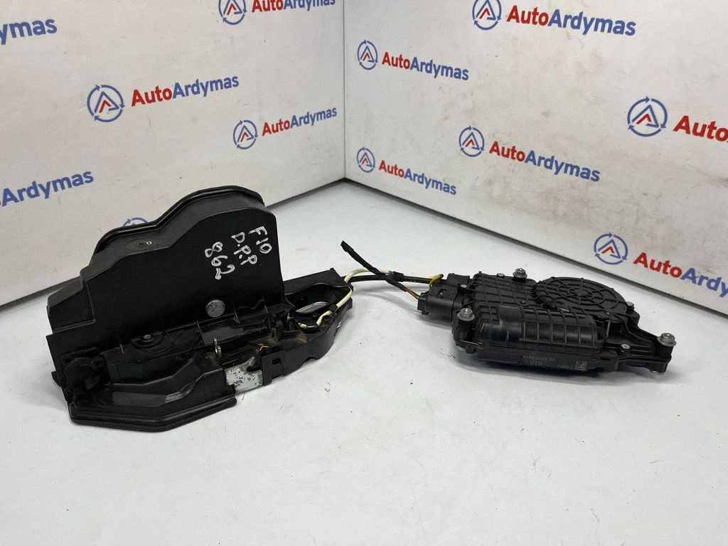 Front door lock – BMW 5 Series F10 F11 (2009-2016)