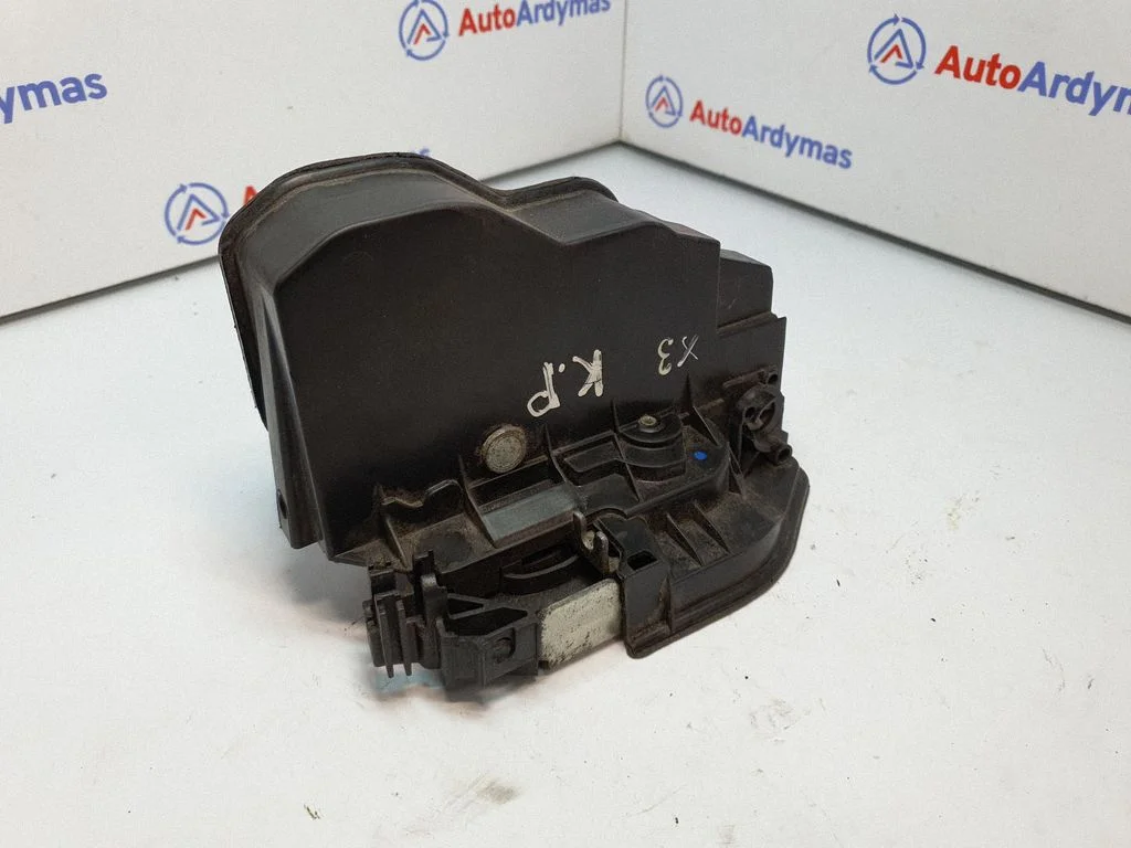 Front door lock 7167071
