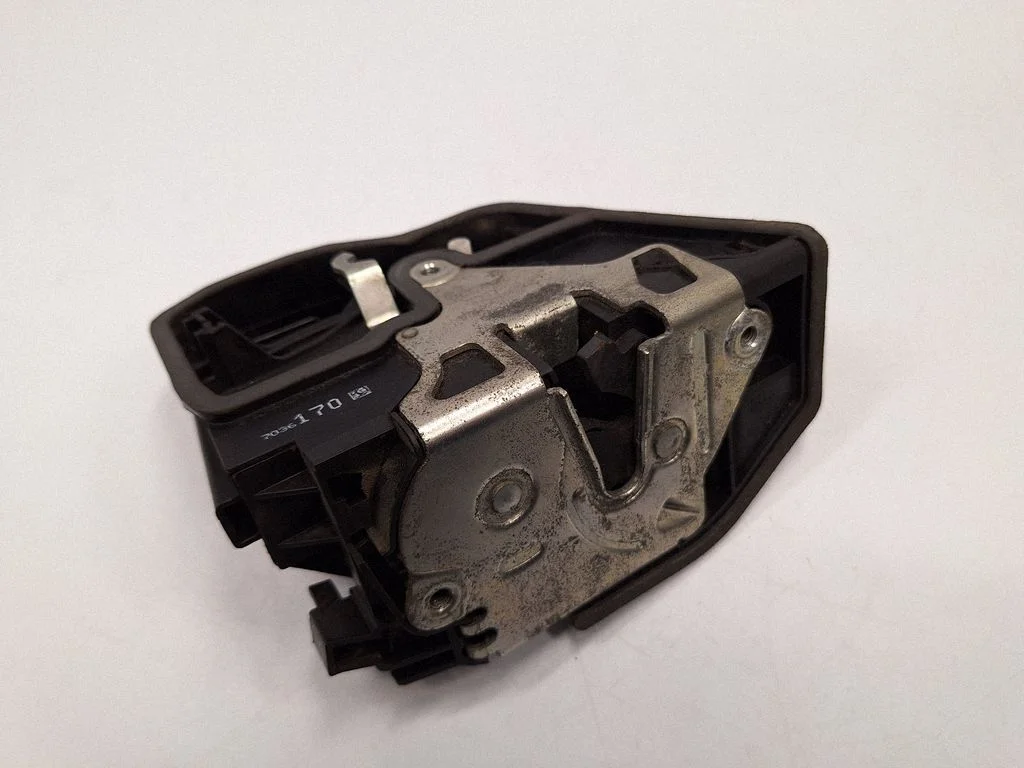 Front door lock – BMW 7 Series E65 E66 (2001-2008)