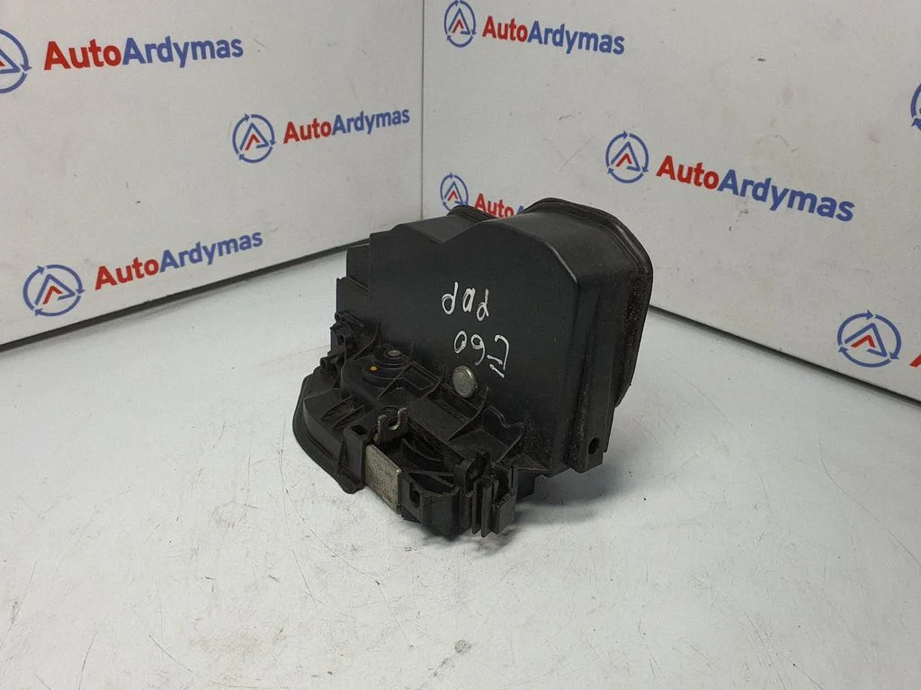 Front door lock – BMW 5 Series E60 E61 (2004-2010)