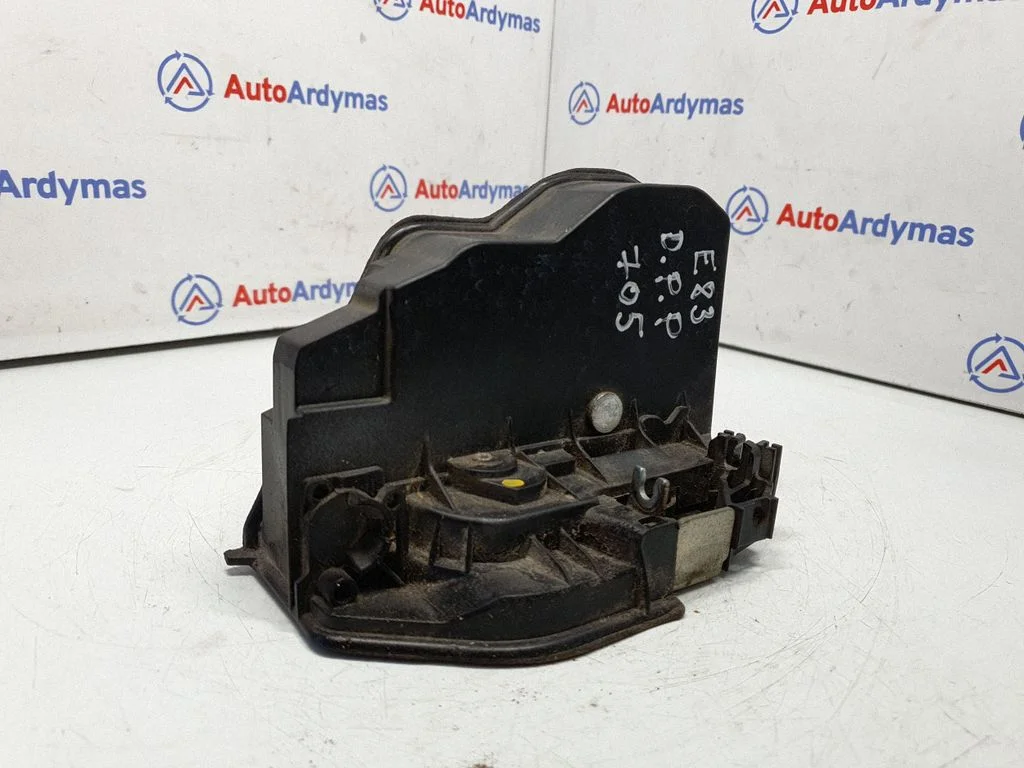 Esiukse lukk – BMW X3 E83 (2003-2010)