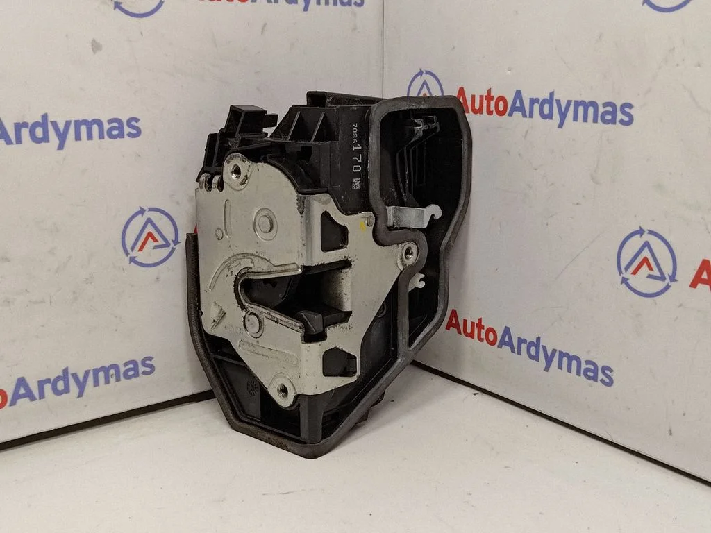 Front door lock – BMW X3 E83 (2003-2010)