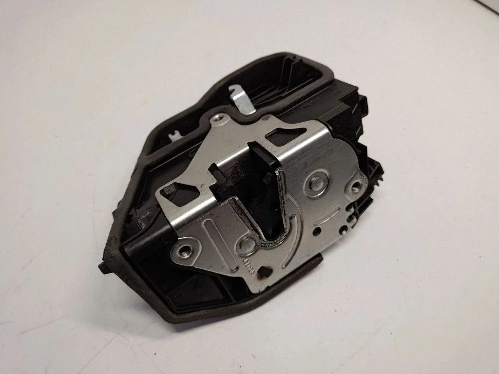 Esiukse lukk – BMW X3 E83 (2003-2010)