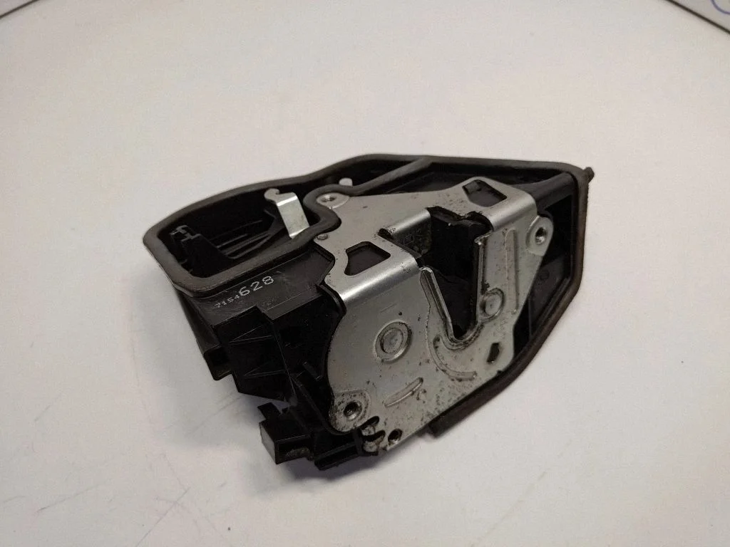 Front door lock – BMW X3 E83 (2003-2010)