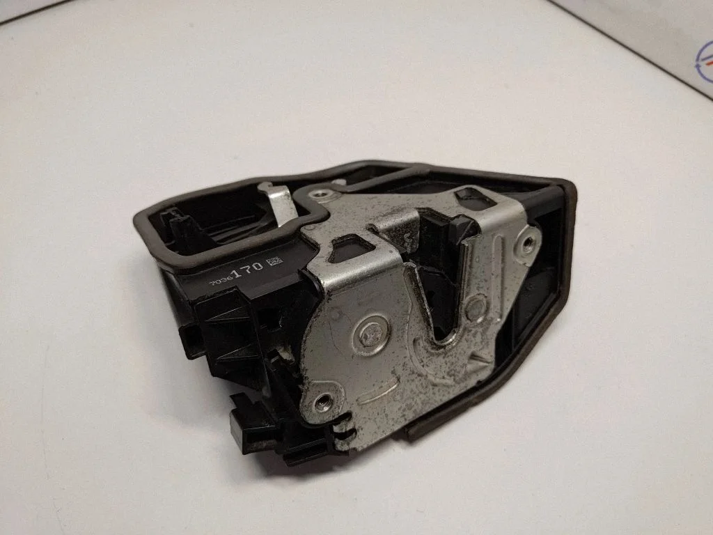 Front door lock – BMW 7 Series E65 E66 (2001-2008)