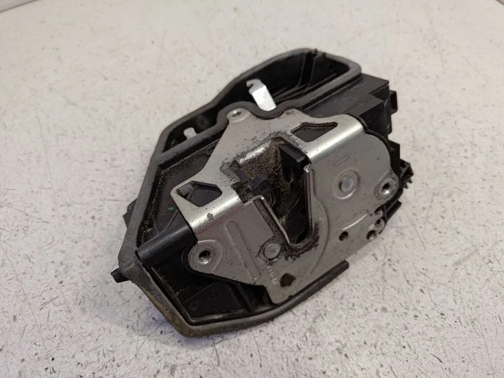 Esiukse lukk – BMW X3 E83 (2003-2010)