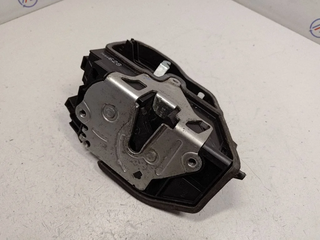 Front door lock 7154628