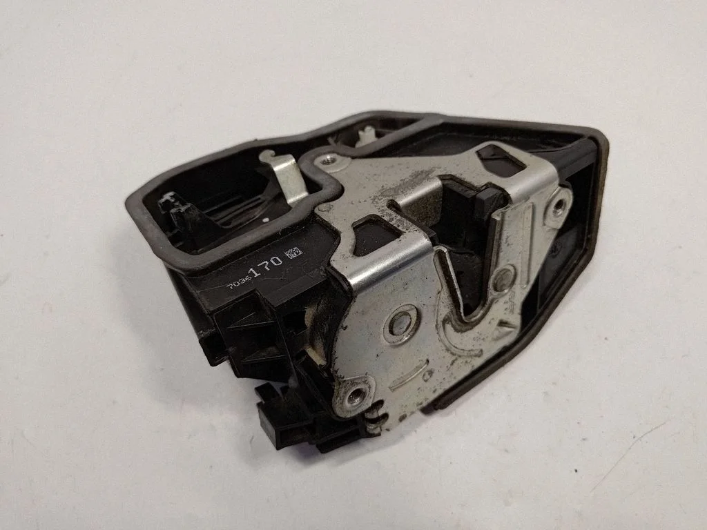 Front door lock – BMW 7 Series E65 E66 (2001-2008)