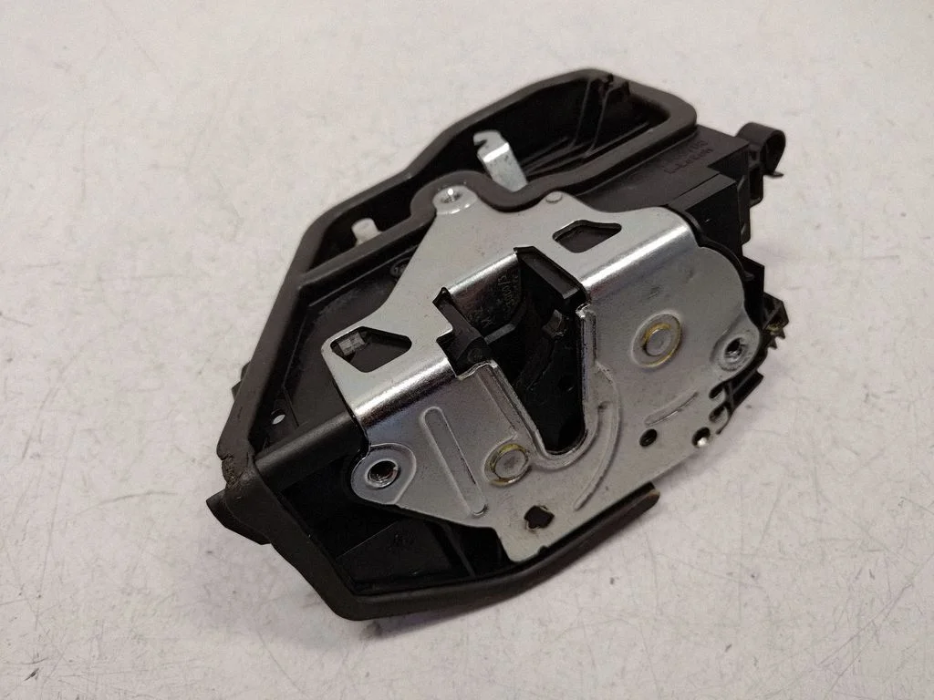 Front door lock 7283627