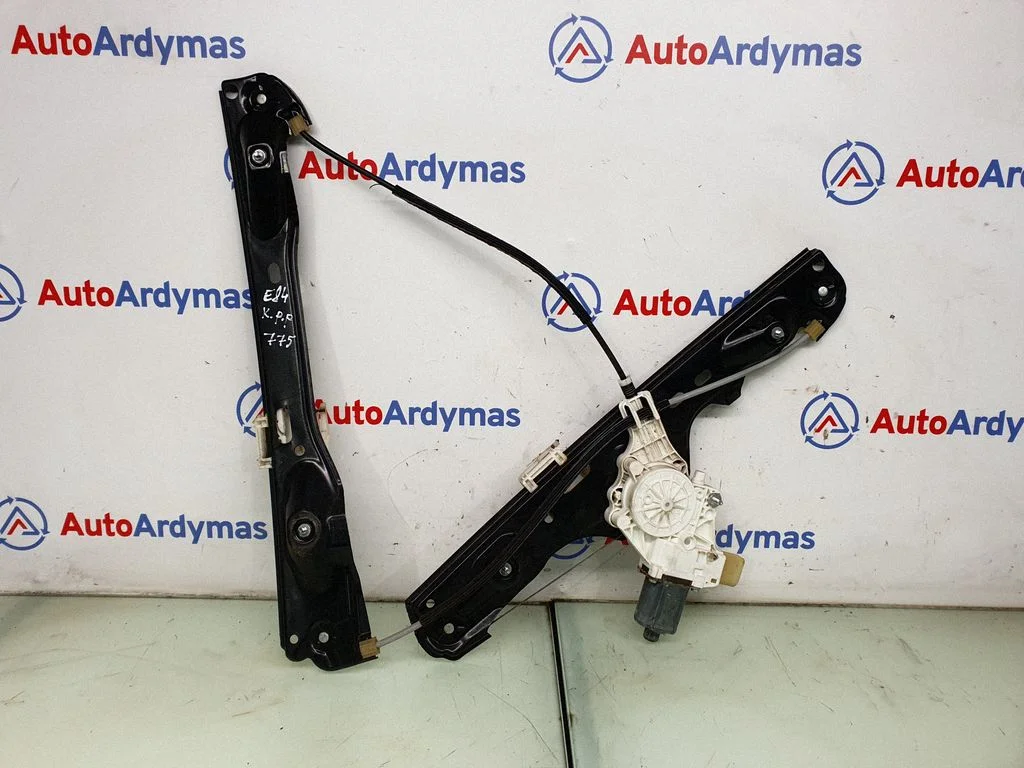 Front door window regulator with motor 2990385