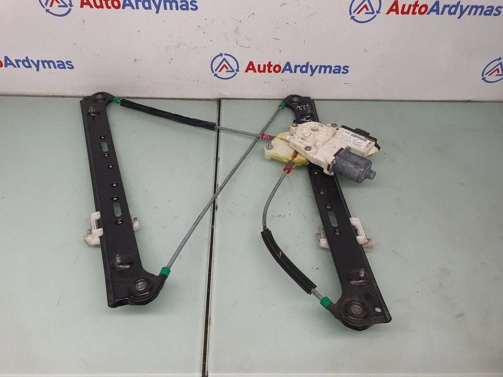 Priekinio el. lango pakėlimo mechanizmo komplektas