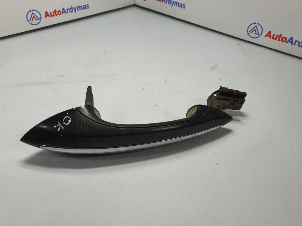Tagaukse välimine käepide – BMW 5-seeria F10 F11 (2009-2016)
