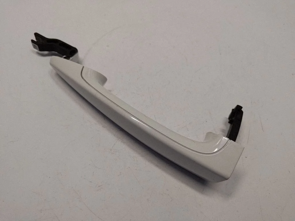 Rear door exterior handle 51217207561