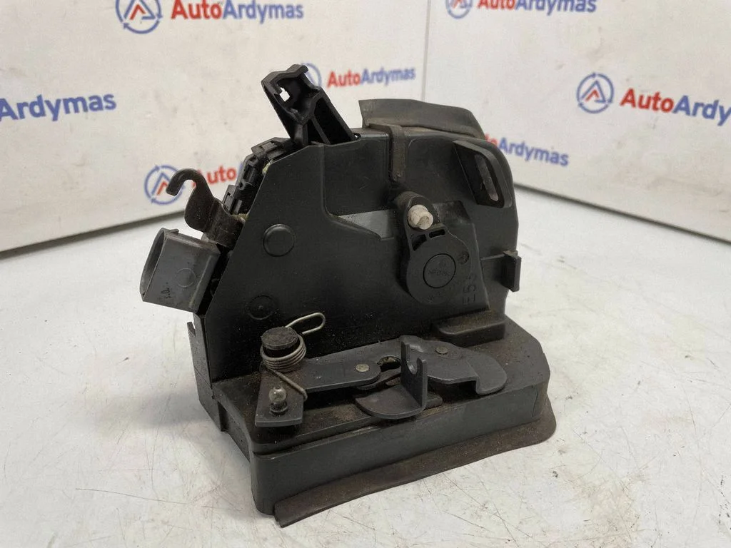Rear door lock – BMW X5 E53 (1999-2006)