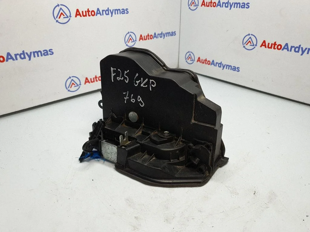 Rear door lock – BMW X3 F25 (2010-2017)