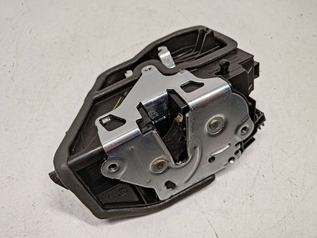 Rear door lock – BMW X3 F25 (2010-2017)