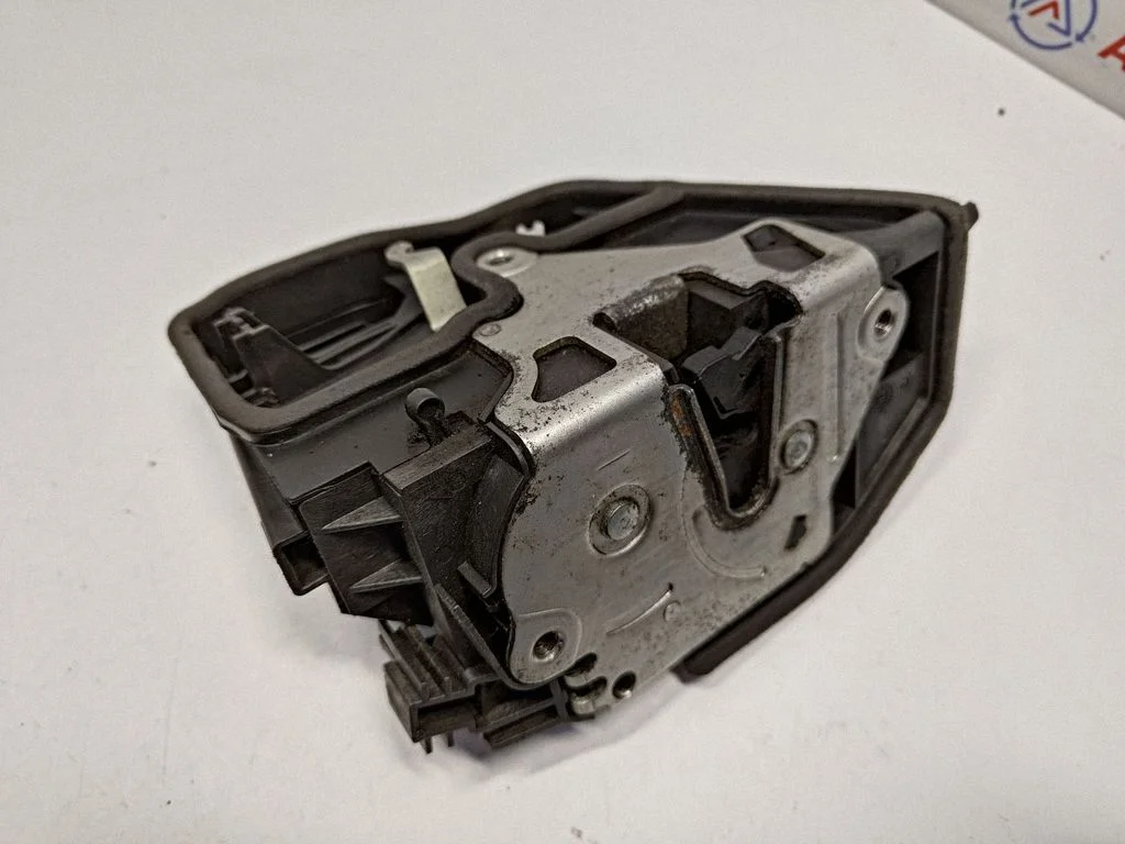 Rear door lock – BMW 3 Series E90 E91 (2005-2012)
