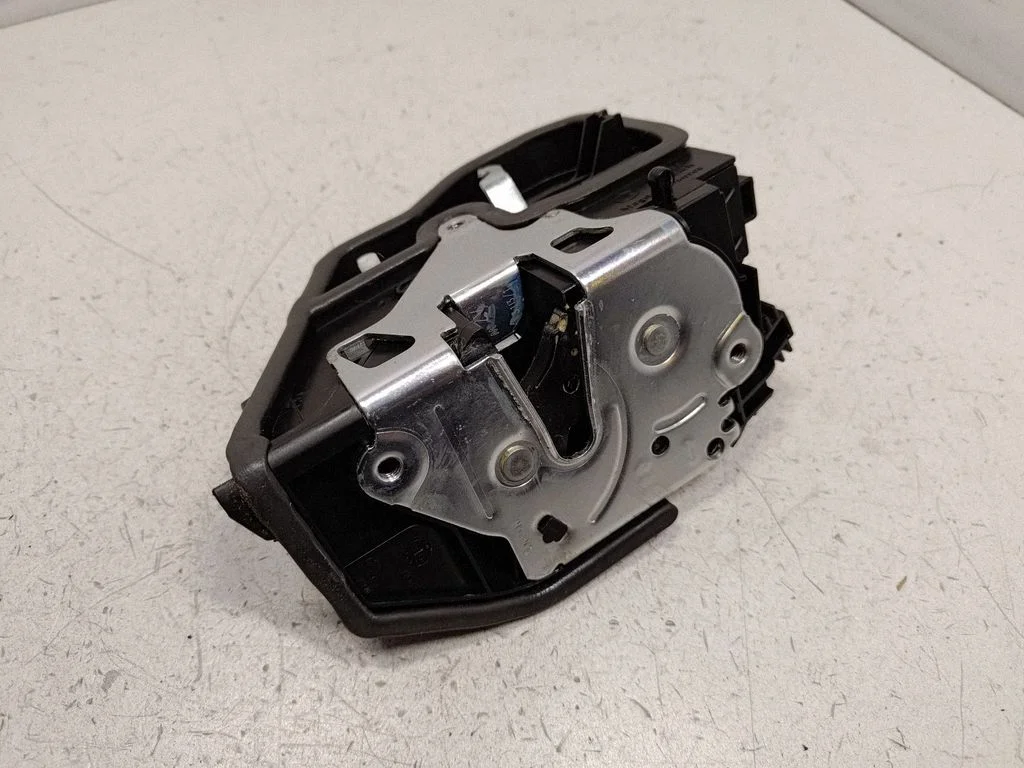 Rear door lock – BMW X3 F25 (2010-2017)