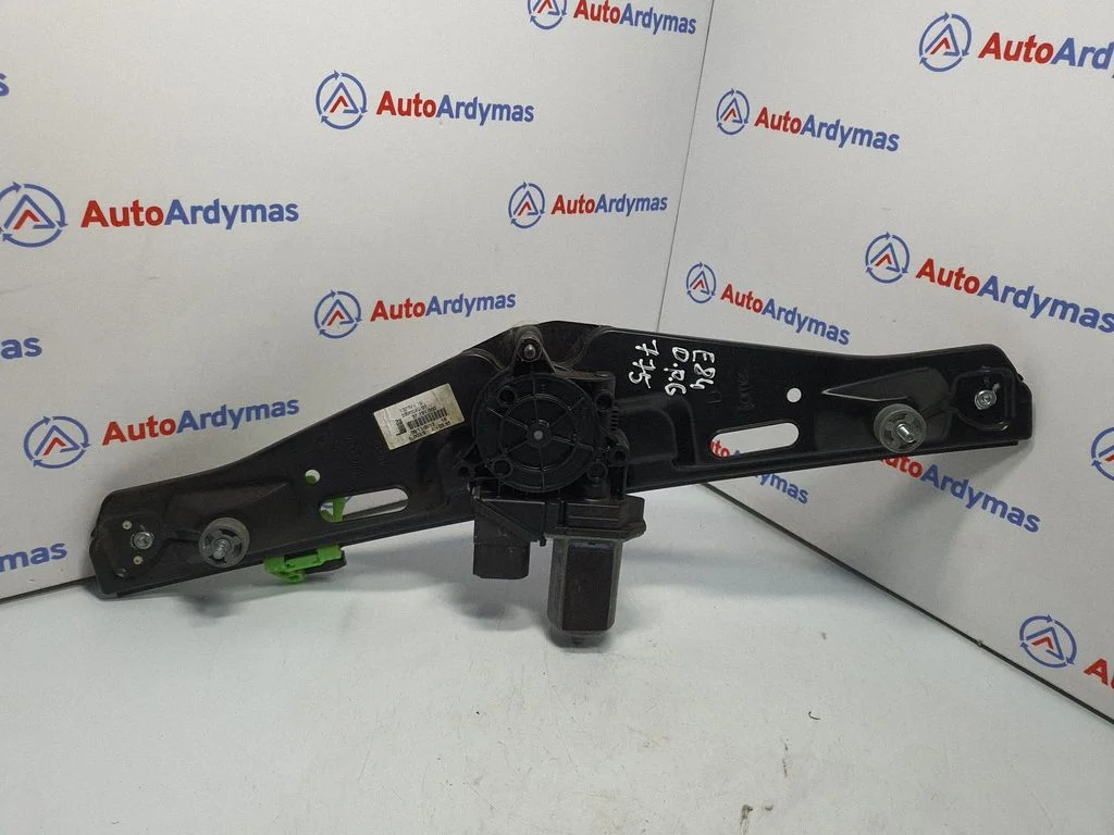 Rear door window regulator with motor 2990388