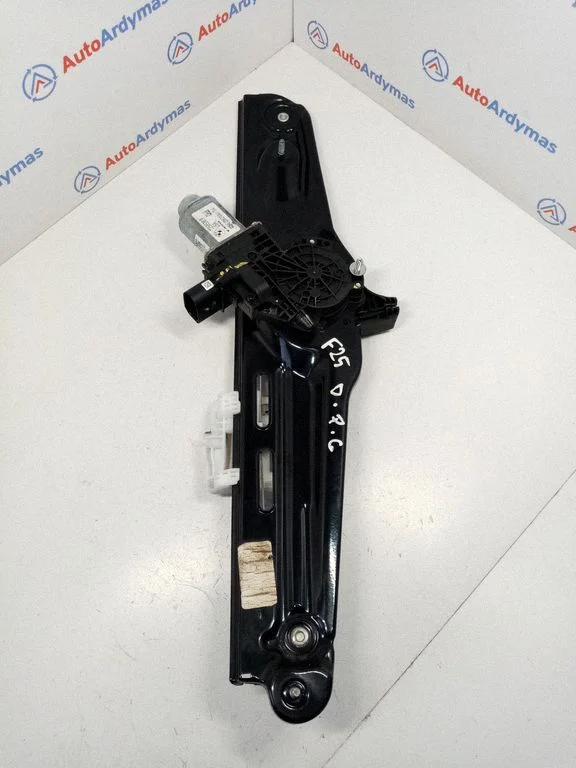 Rear door window regulator with motor 7258536