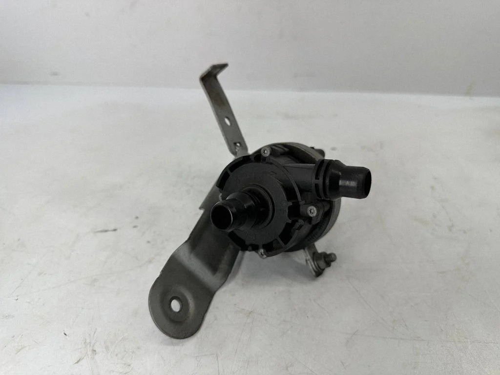 Elektriline lisatsirkulatsioonipump – BMW 5-seeria G30 G31 G38 (2016-)
