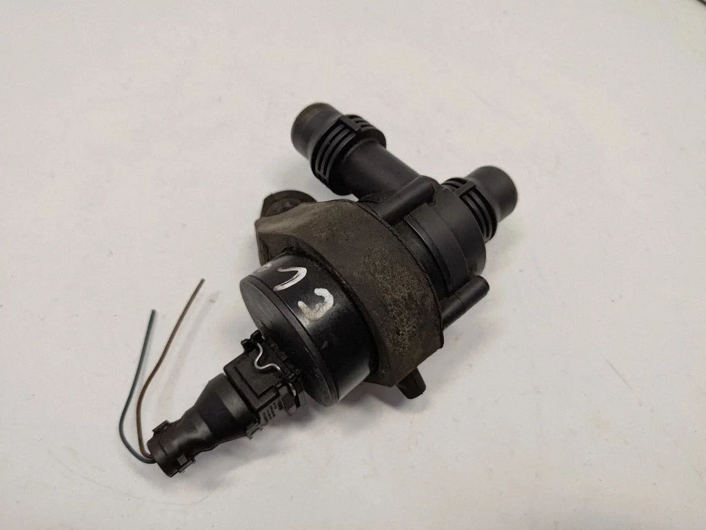 Electric auxiliary coolant/water pump 64116922699