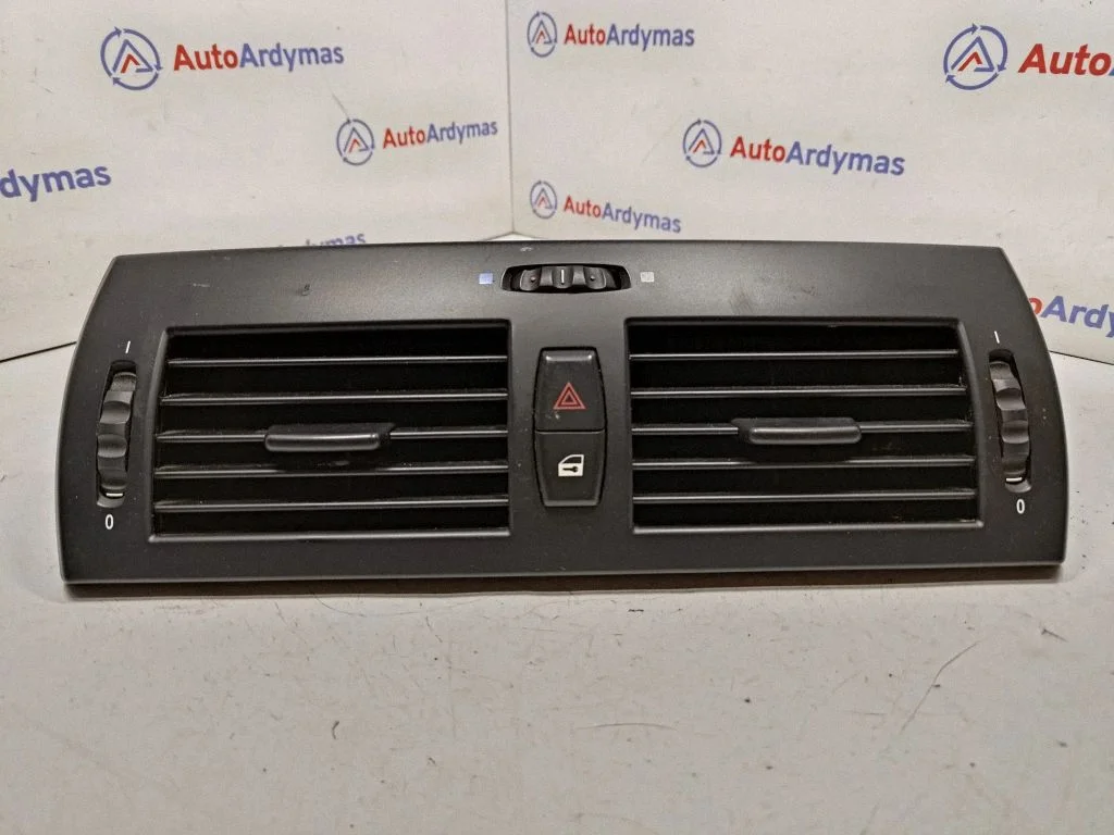 Dash center air vent grill – BMW X3 E83 (2003-2010)