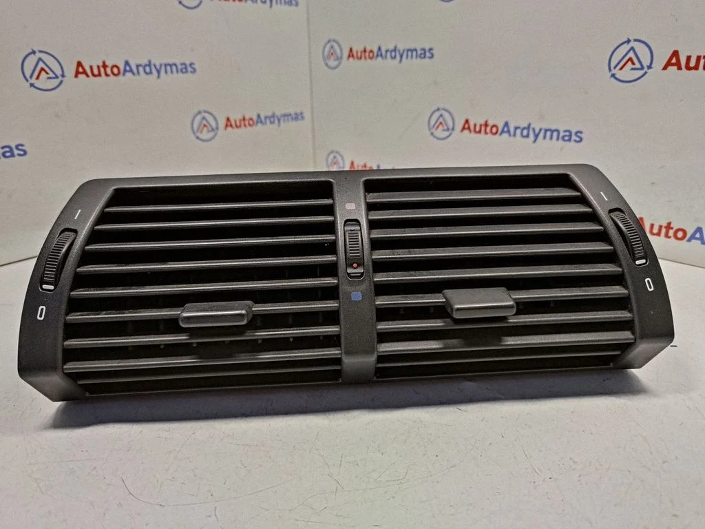 Dash center air vent grill 64228402221