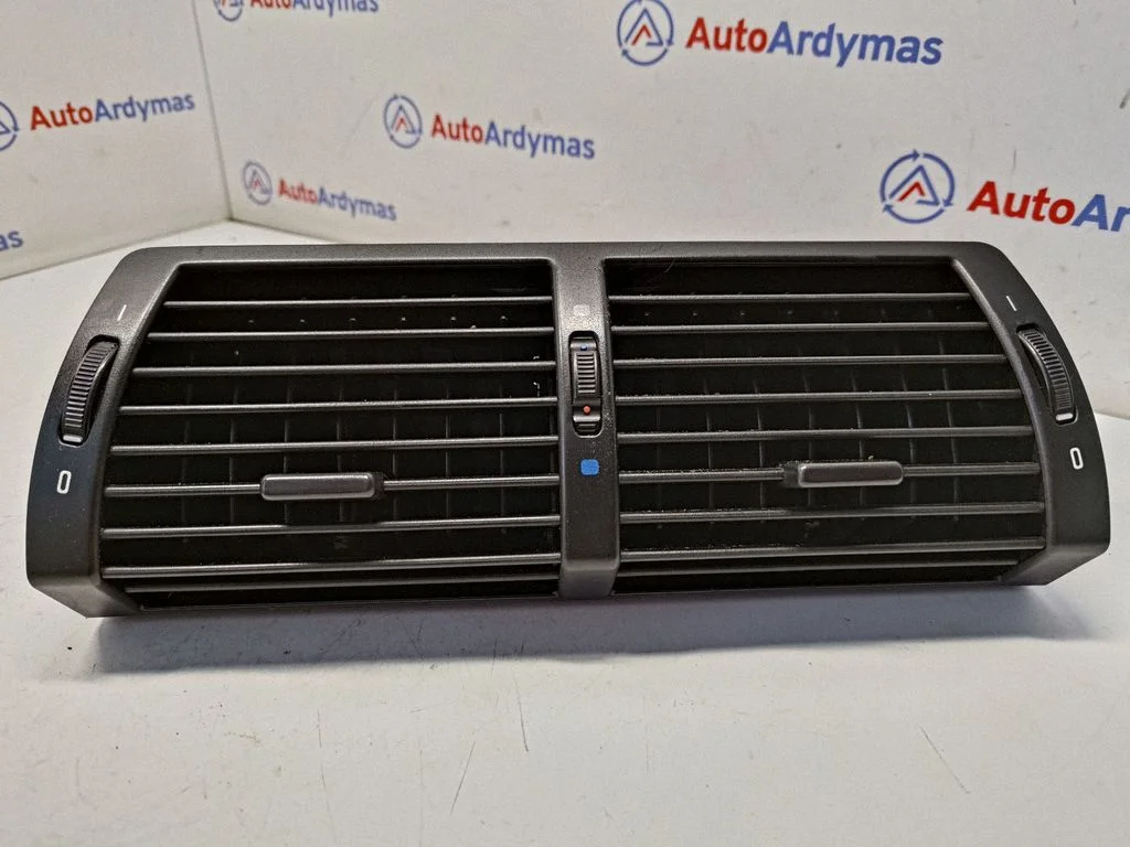 Dash center air vent grill 64228402221
